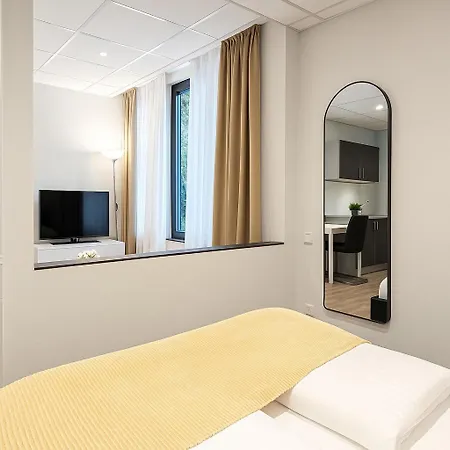 Homely! Design Airport Frankfurt Messe Apartment