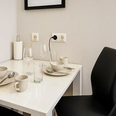 Homely! Design Airport Frankfurt Messe Apartment Frankfurt am Main