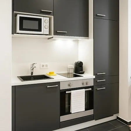 Homely! Design Airport Frankfurt Messe Apartment *