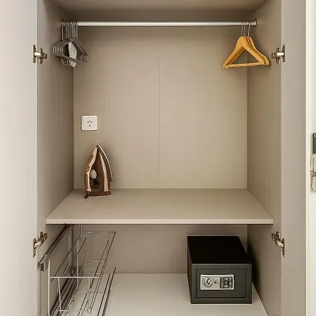 Homely! Design Airport Frankfurt Messe Francoforte sul Meno